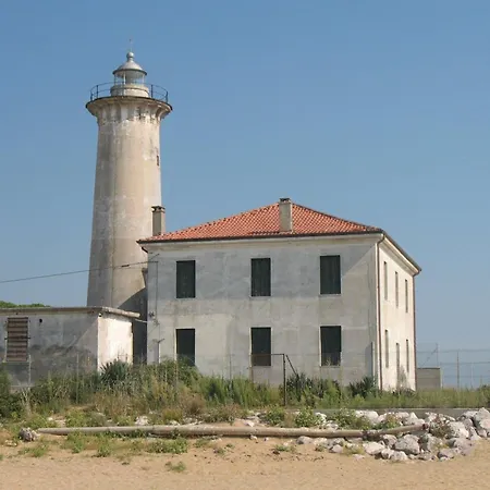 Flat Next To The Sea In Апартаменты Бибионе